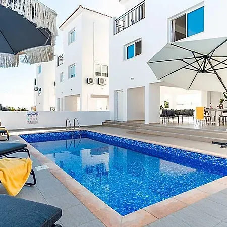 Gorgeous With Private Pool In The Sunsets Outside Just For 2*