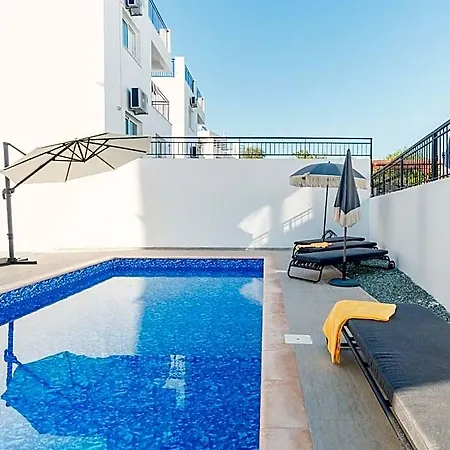 Gorgeous With Private Pool In The Sunsets Outside Just For Ξενοδοχείο