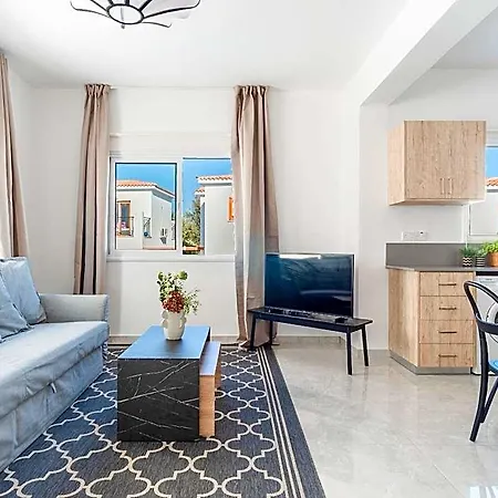 Gorgeous With Private Pool In The Sunsets Outside Just For 2*